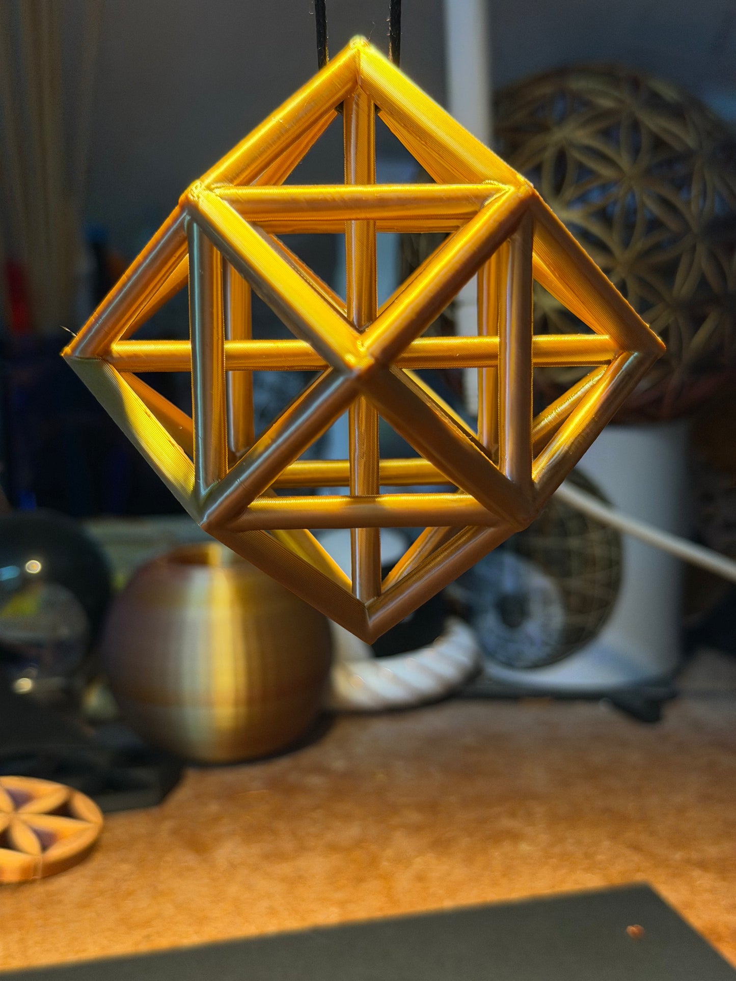 The Rhombic Dodecahedron - Nature of Flowers
